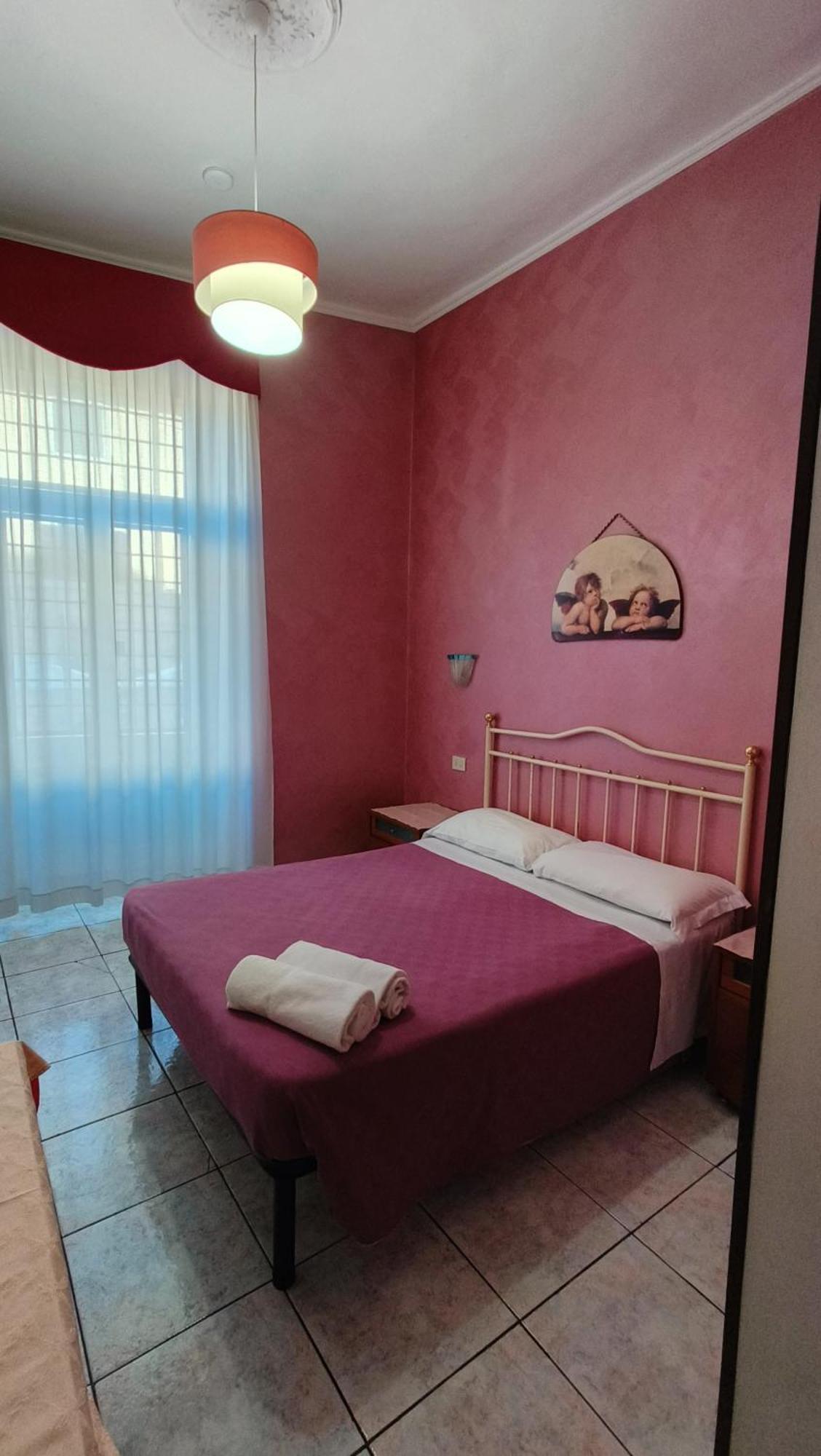 Principe Amedeo Hotel 2*